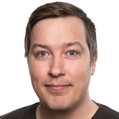 Ilkka Helenius, Lääketieteen lisensiaatti — Pihlajalinna